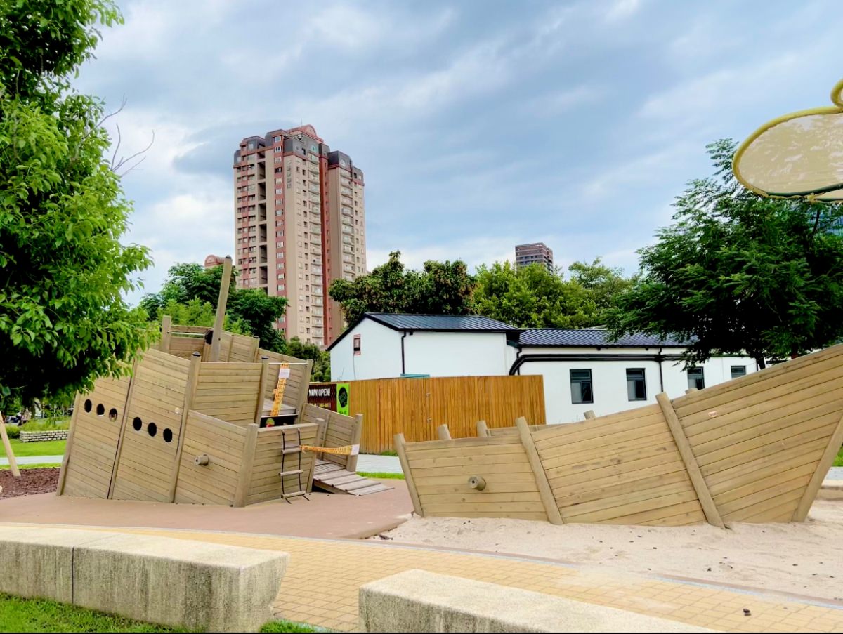 台北|北投福星公園 火山侏儸紀恐龍公園造型 場地大遊具多放電超好玩。 - 第14張圖 台北|北投福星公園 火山侏儸紀恐龍公園造型 場地大遊具多放電超好玩。