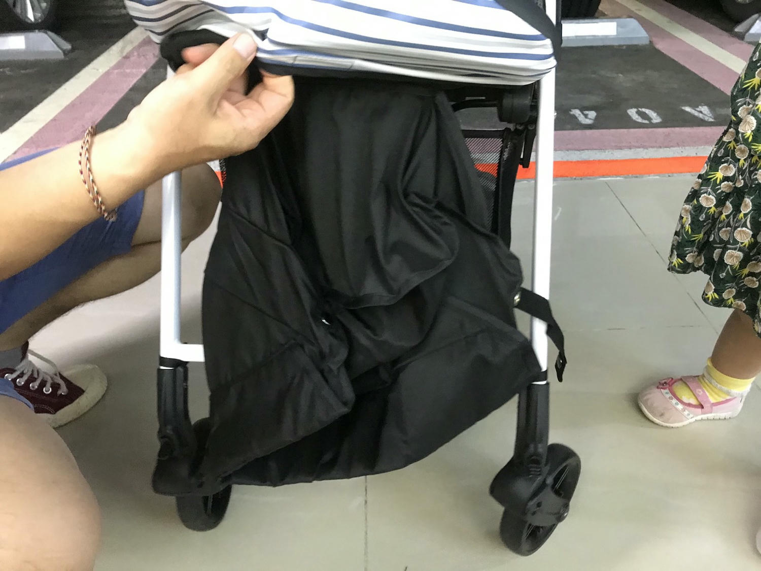 嬰兒推車推薦|Capella 巧飛輪Plus輕量雙向手推車S-206 4.5KG輕量好推/雙向推行/扛車抱小孩都可以 - 第25張圖 嬰兒推車推薦|Capella 巧飛輪Plus輕量雙向手推車S-206 4.5KG輕量好推/雙向推行/扛車抱小孩都可以