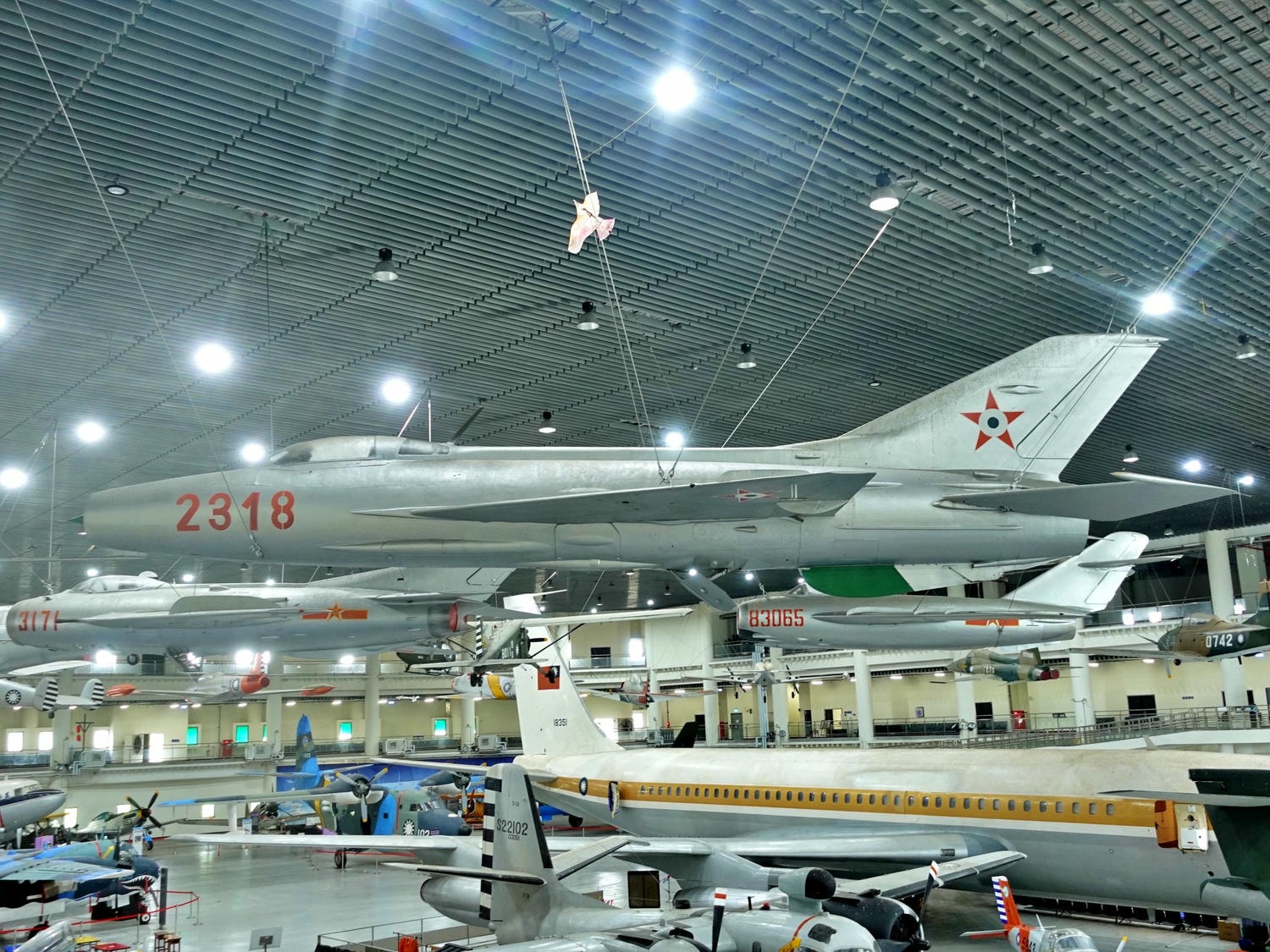 高雄岡山景點推薦|航空教育展示館 全亞洲唯一懸吊飛機的博物館,軍事迷、航空迷不能錯過! - 第10張圖 高雄岡山景點推薦|航空教育展示館 全亞洲唯一懸吊飛機的博物館,軍事迷、航空迷不能錯過!
