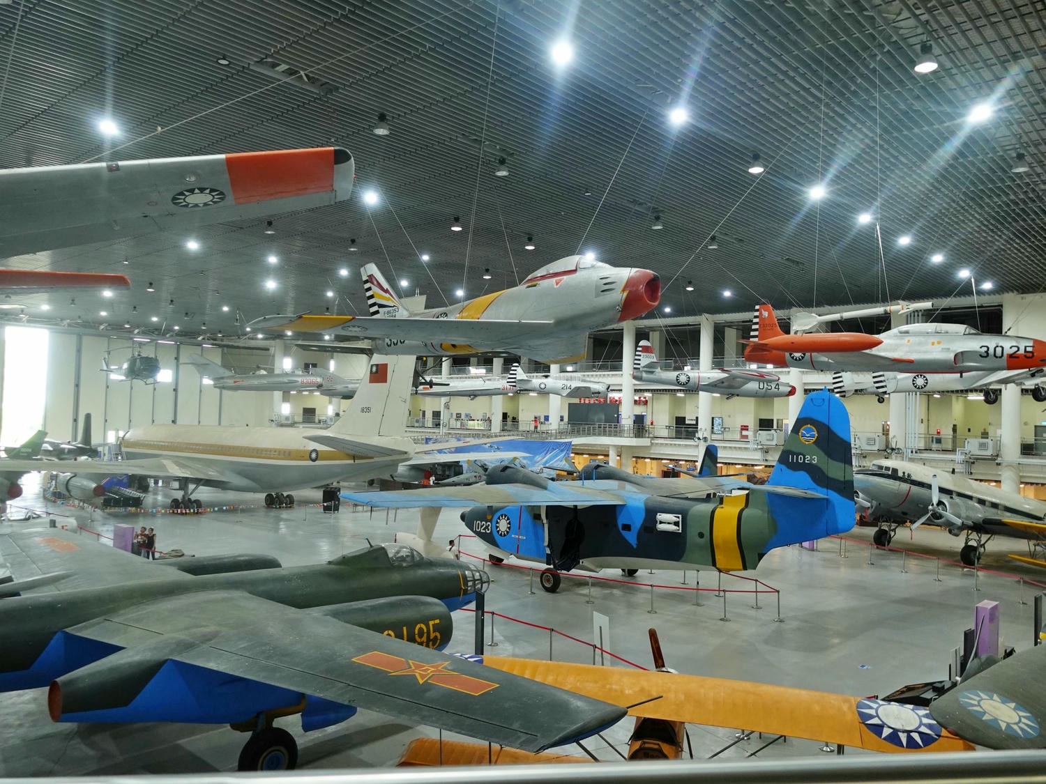 高雄岡山景點推薦|航空教育展示館 全亞洲唯一懸吊飛機的博物館,軍事迷、航空迷不能錯過! - 第12張圖 高雄岡山景點推薦|航空教育展示館 全亞洲唯一懸吊飛機的博物館,軍事迷、航空迷不能錯過!