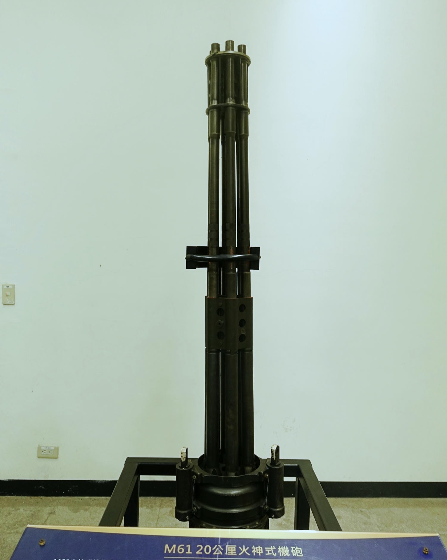 高雄岡山景點推薦|航空教育展示館 全亞洲唯一懸吊飛機的博物館,軍事迷、航空迷不能錯過! - 第18張圖 高雄岡山景點推薦|航空教育展示館 全亞洲唯一懸吊飛機的博物館,軍事迷、航空迷不能錯過!