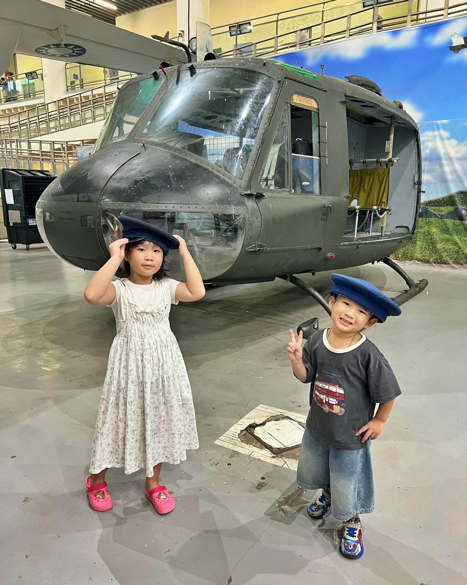 高雄岡山景點推薦|航空教育展示館 全亞洲唯一懸吊飛機的博物館,軍事迷、航空迷不能錯過! - 第34張圖 高雄岡山景點推薦|航空教育展示館 全亞洲唯一懸吊飛機的博物館,軍事迷、航空迷不能錯過!