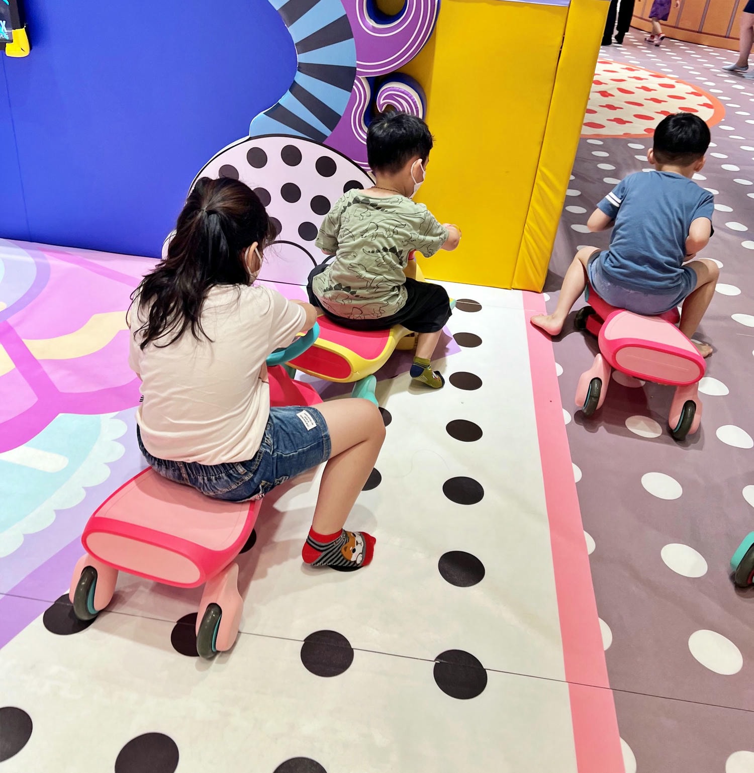 新北室內親子景點推薦|建築樂園HIGH5 – 中和環球館 250坪大空間玩一整天都不膩! - 第25張圖 新北室內親子景點推薦|建築樂園HIGH5 – 中和環球館 250坪大空間玩一整天都不膩!