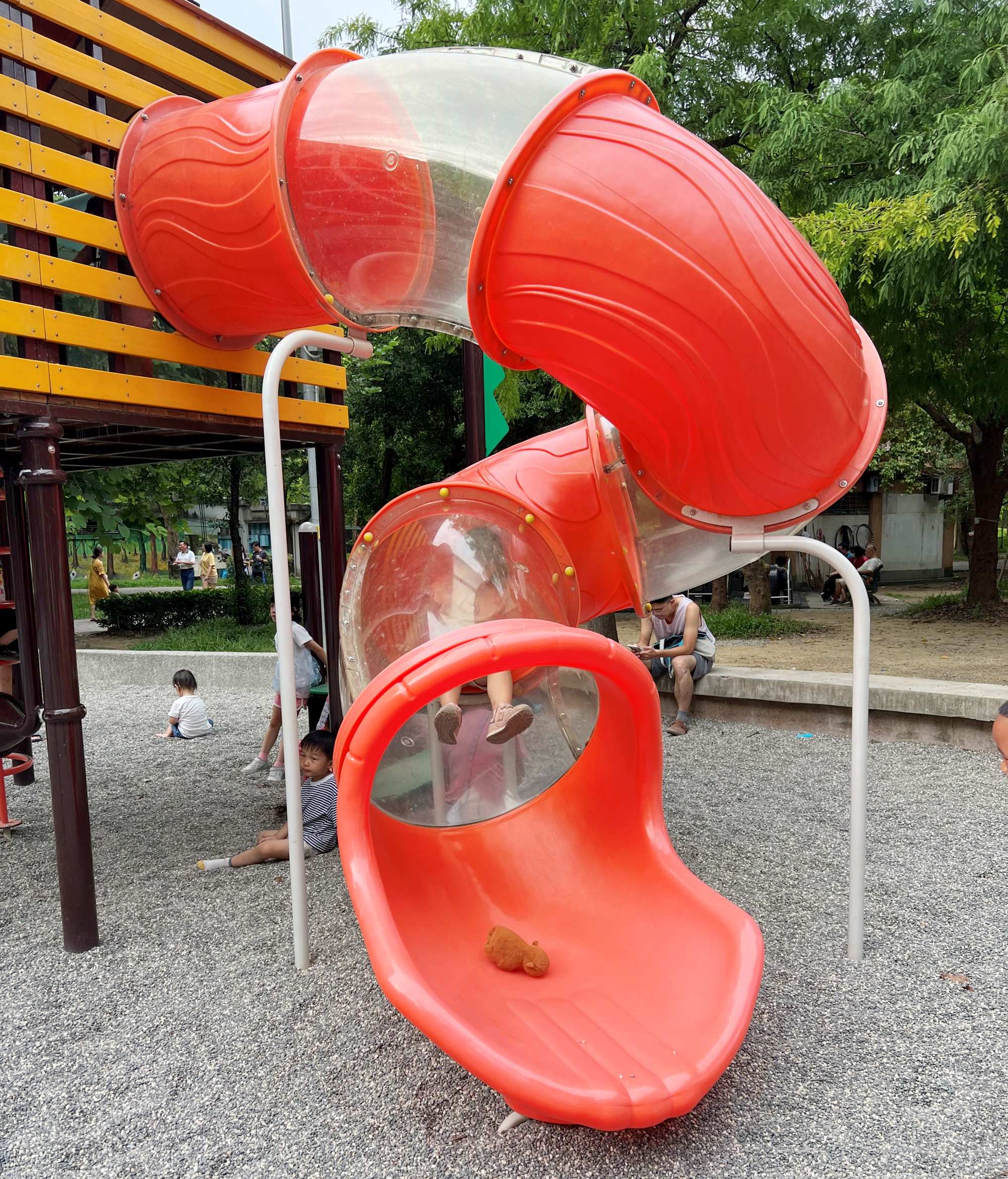 新北親子公園|中和八二三紀念公園(四號公園) 兩座共融公園讓你一次玩個夠! - 第10張圖 新北親子公園|中和八二三紀念公園(四號公園) 兩座共融公園讓你一次玩個夠!