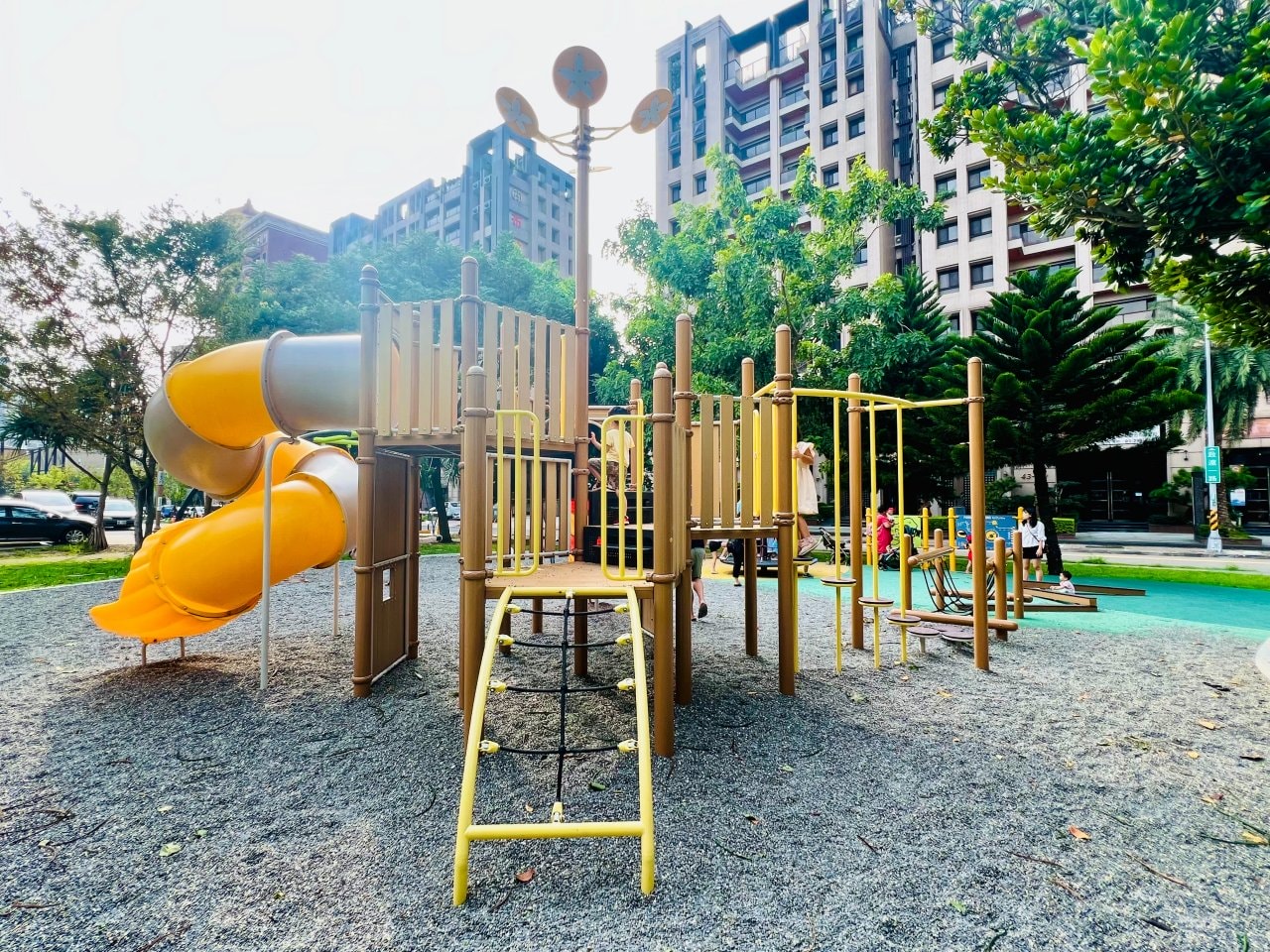 桃園青埔親子景點 青埔兒九公園 寧靜社區小公園 - 第12張圖 桃園青埔親子景點 青埔兒九公園 寧靜社區小公園