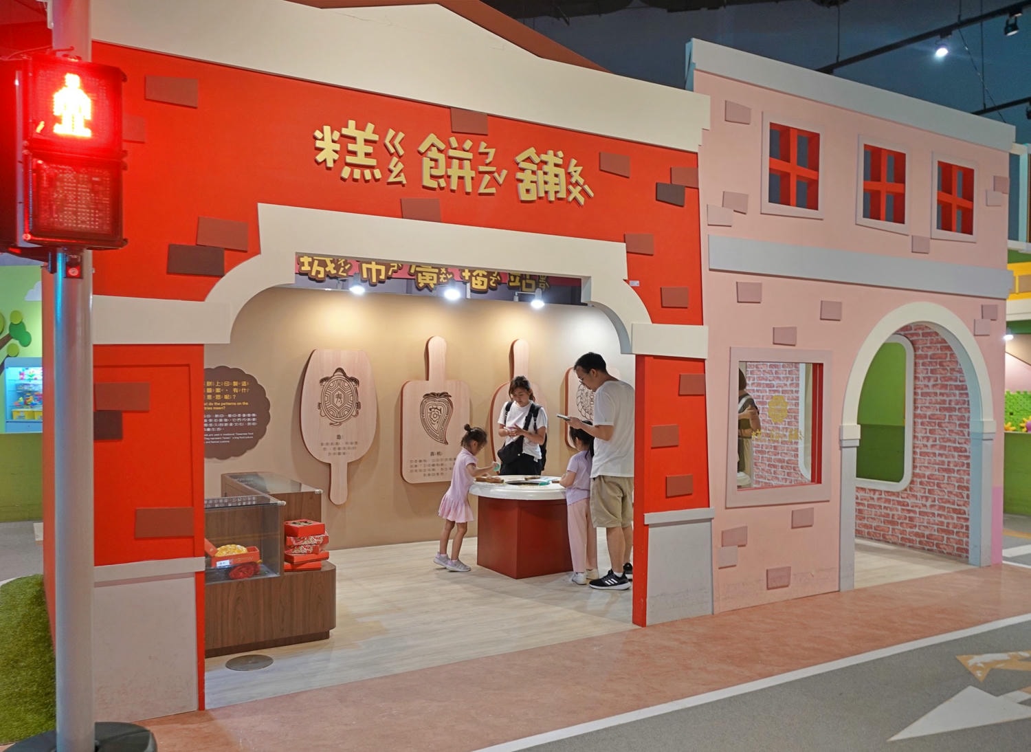 高雄科工館B1 FUN城市展示廳 兒童交通公園開車超好玩! - 第21張圖 高雄科工館B1 FUN城市展示廳 兒童交通公園開車超好玩!