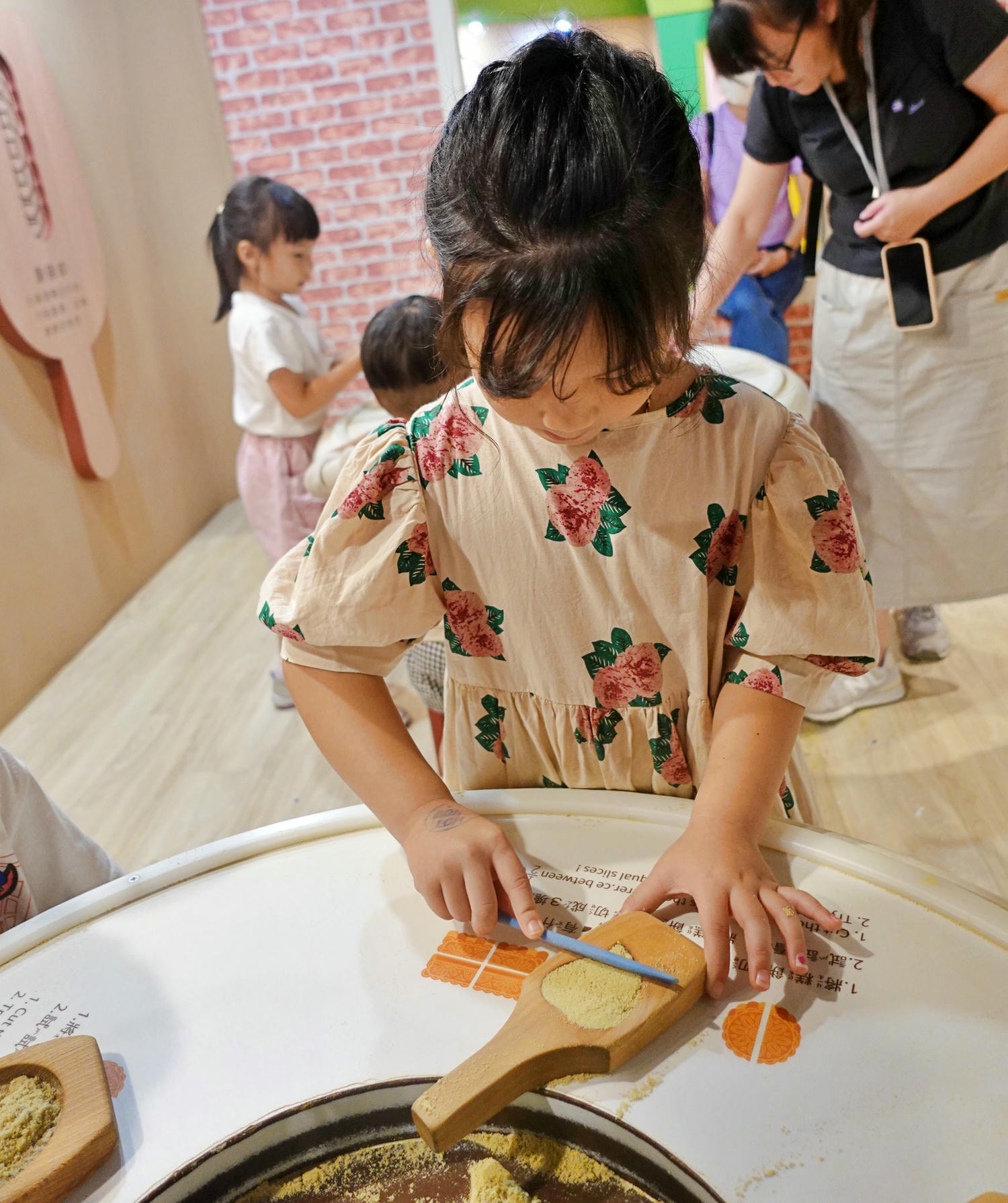 高雄科工館B1 FUN城市展示廳 兒童交通公園開車超好玩! - 第24張圖 高雄科工館B1 FUN城市展示廳 兒童交通公園開車超好玩!