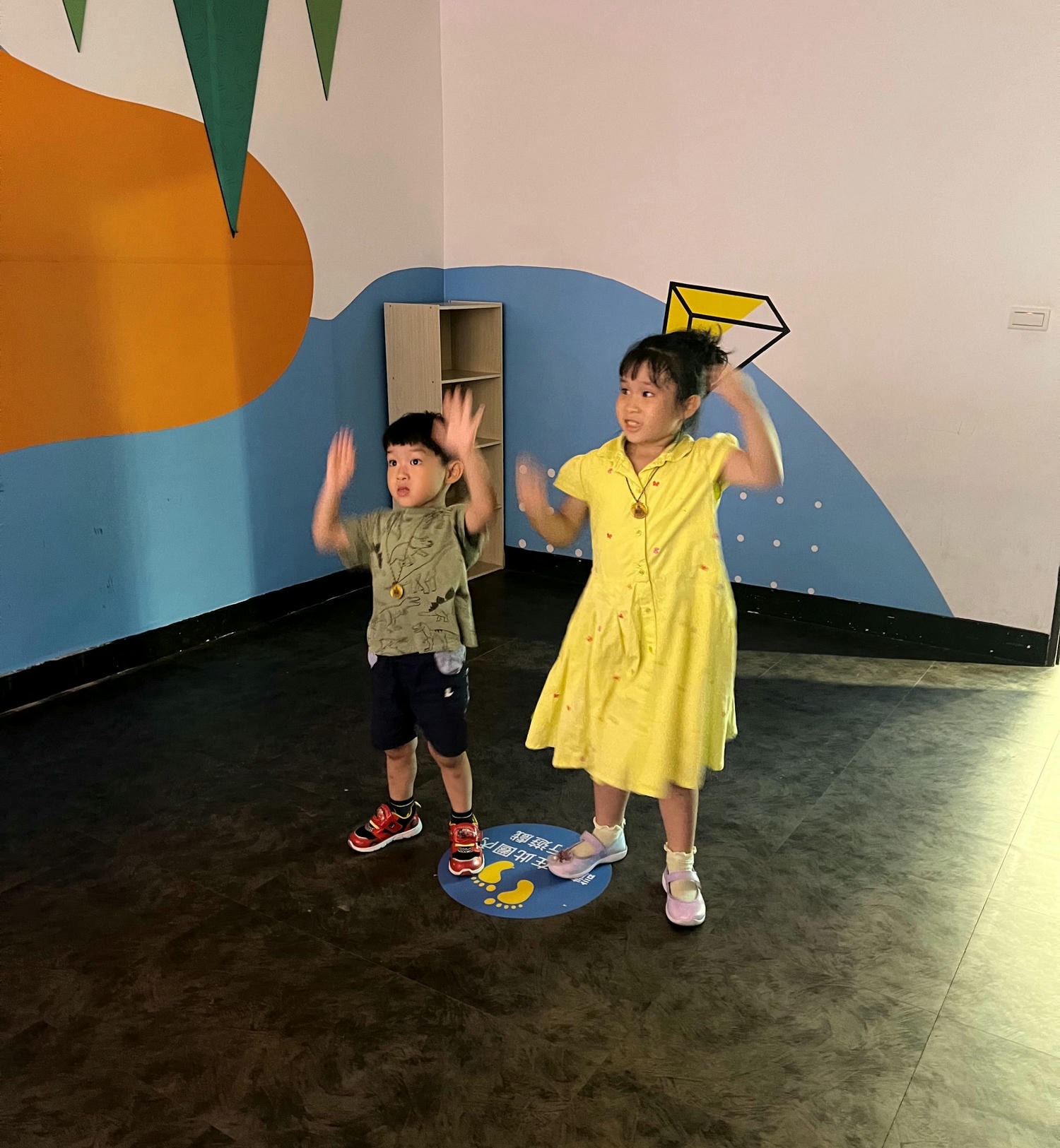 嘉義欣欣水泥森活園觀光工廠 銅板價門票/水泥方塊酥超好吃! - 第17張圖 嘉義欣欣水泥森活園觀光工廠 銅板價門票/水泥方塊酥超好吃!
