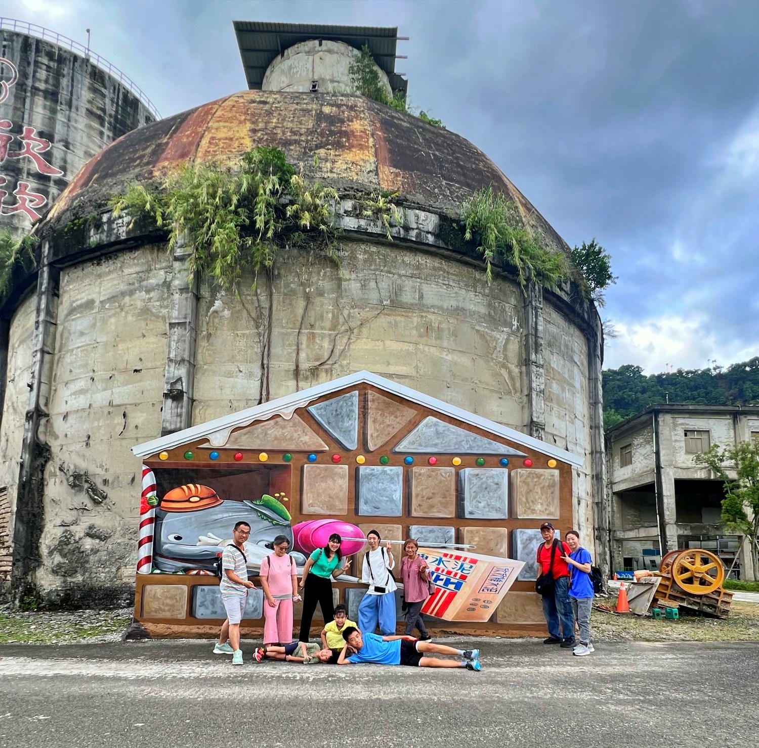 嘉義欣欣水泥森活園觀光工廠 銅板價門票/水泥方塊酥超好吃! - 第25張圖 嘉義欣欣水泥森活園觀光工廠 銅板價門票/水泥方塊酥超好吃!