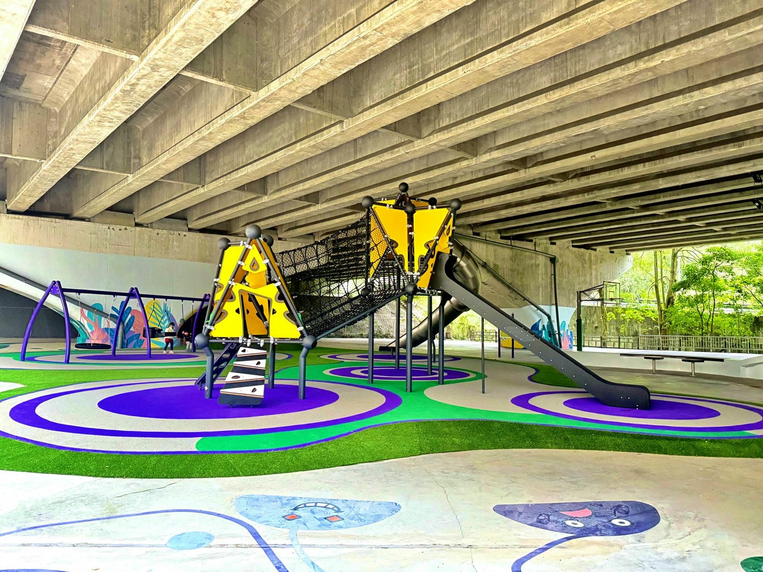 林森橋下兒童遊戲場 2025新開幕橋下公園/汐止親子雨天備案 - 第5張圖 林森橋下兒童遊戲場 2025新開幕橋下公園/汐止親子雨天備案