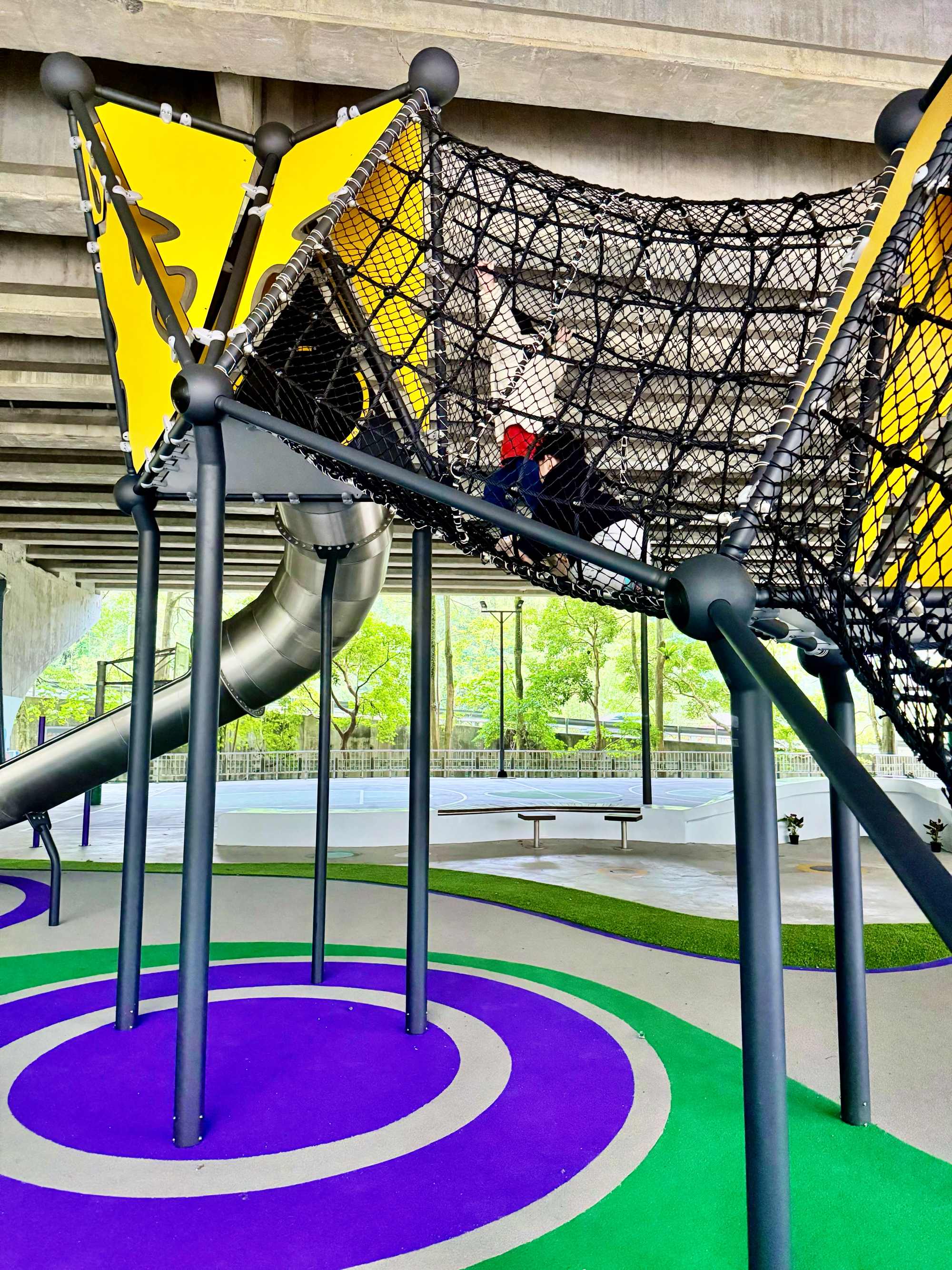 林森橋下兒童遊戲場 2025新開幕橋下公園/汐止親子雨天備案 - 第7張圖 林森橋下兒童遊戲場 2025新開幕橋下公園/汐止親子雨天備案