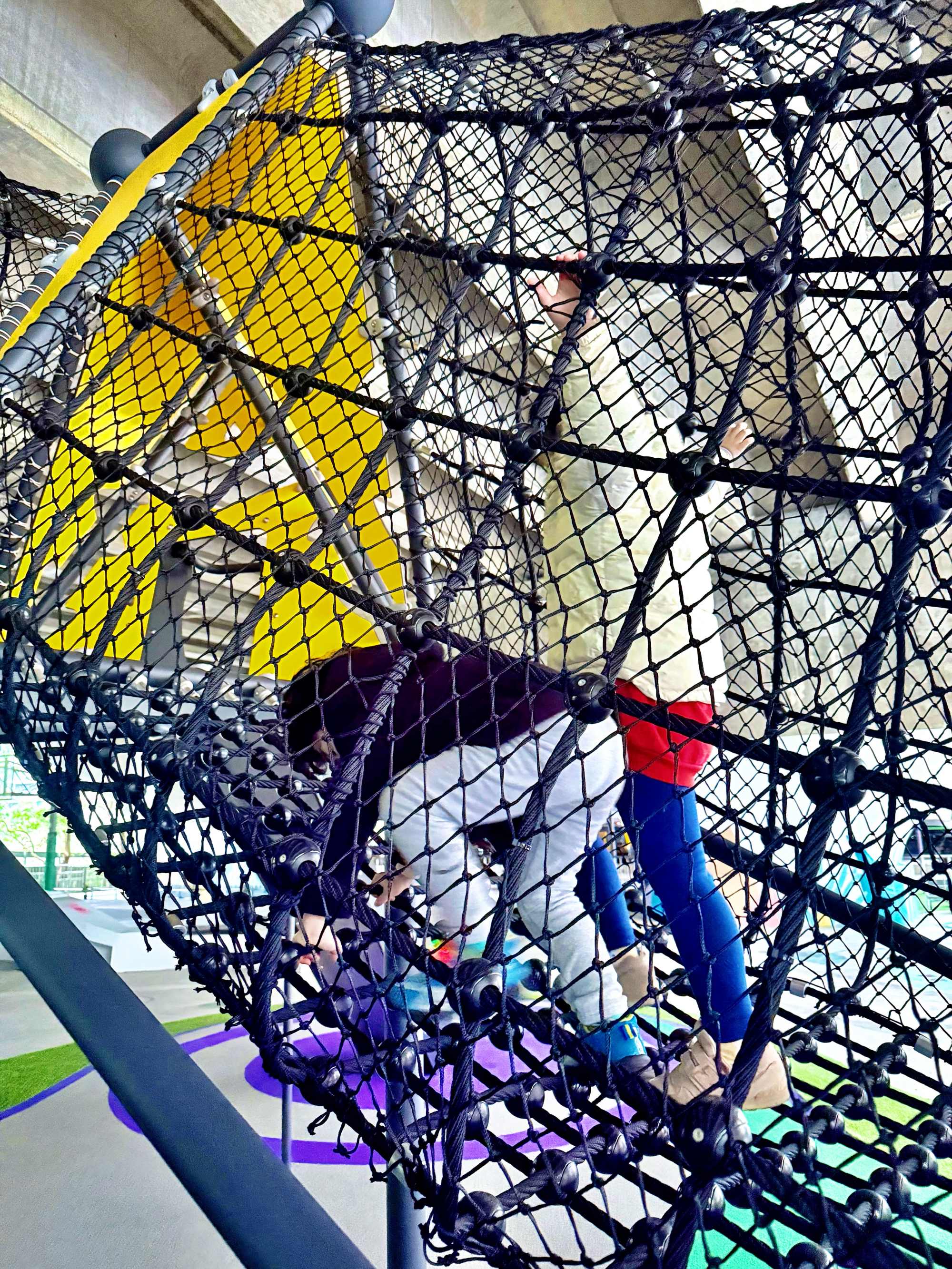 林森橋下兒童遊戲場 2025新開幕橋下公園/汐止親子雨天備案 - 第8張圖 林森橋下兒童遊戲場 2025新開幕橋下公園/汐止親子雨天備案
