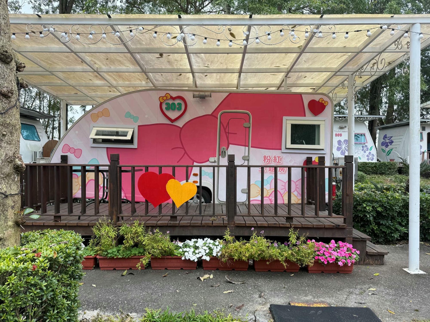 嘉義親子露營車住宿-詩情花園渡假村,DIY披薩、魔術表演、煙火秀,一站式度假體驗! - 第25張圖 嘉義親子露營車住宿-詩情花園渡假村,DIY披薩、魔術表演、煙火秀,一站式度假體驗!