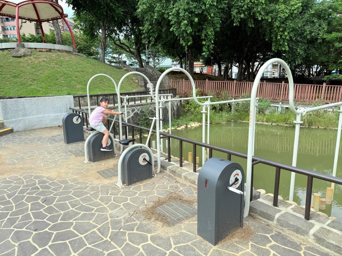 桃園親子景點|陽明運動公園 溜滑梯戲水區小孩超愛! - 第21張圖 桃園親子景點|陽明運動公園 溜滑梯戲水區小孩超愛!