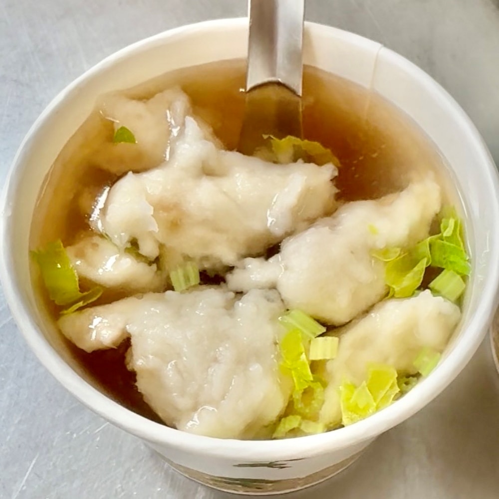 基隆天空塔美食|信二路平民美食推薦:台灣小吃 旗魚麵線、旗魚湯、筒仔米糕,在地老味道 - 第10張圖 基隆天空塔美食|信二路平民美食推薦:台灣小吃 旗魚麵線、旗魚湯、筒仔米糕,在地老味道