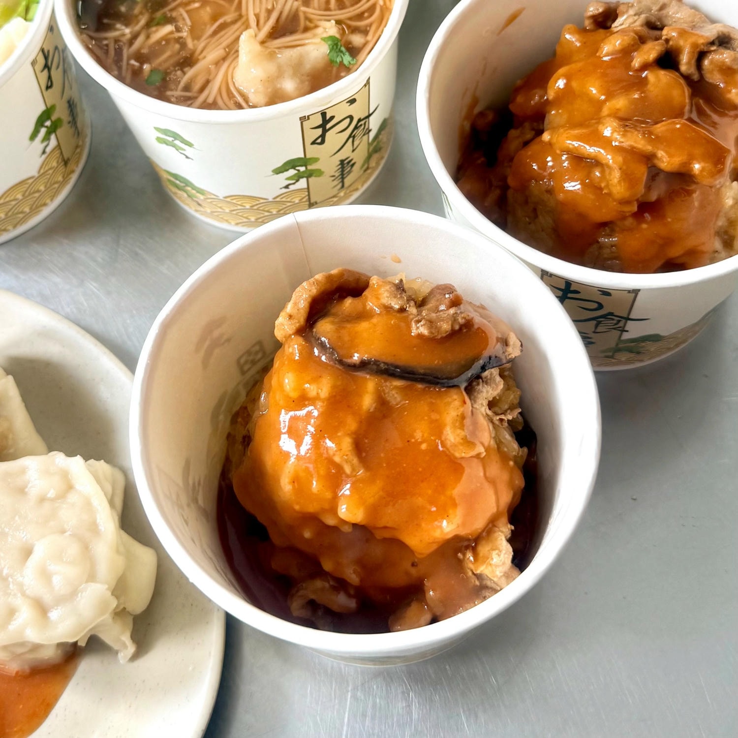 基隆天空塔美食|信二路平民美食推薦:台灣小吃 旗魚麵線、旗魚湯、筒仔米糕,在地老味道 - 第11張圖 基隆天空塔美食|信二路平民美食推薦:台灣小吃 旗魚麵線、旗魚湯、筒仔米糕,在地老味道