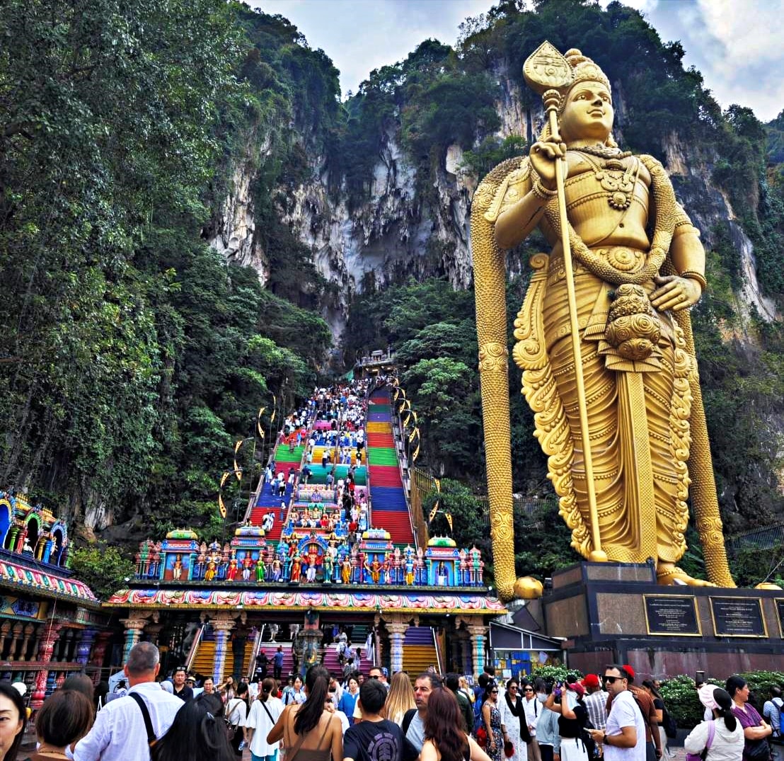 黑風洞 Batu Caves|272階彩虹階梯+交通攻略 馬來西亞吉隆坡必去景點 - 第8張圖 黑風洞 Batu Caves|272階彩虹階梯+交通攻略 馬來西亞吉隆坡必去景點